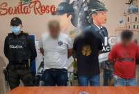Policía detiene a cinco personas por tenencia ilegal de armas en Santa Rosa