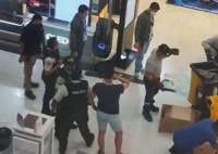 La Policía detuvo a un delincuente, tras un operativo antidrogas en el Mall del Sol. 