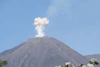 Volcán El Reventador. 
