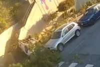 Un carro se precipitó por una colina en el barrio Dolores Heights, en San Francisco.