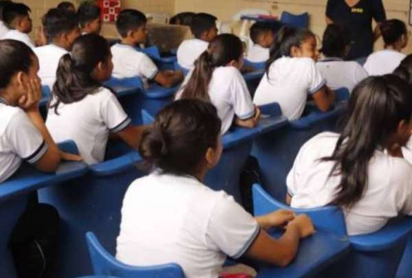 Guayaquil suspends classes in public schools due to the Copa Libertadores final.