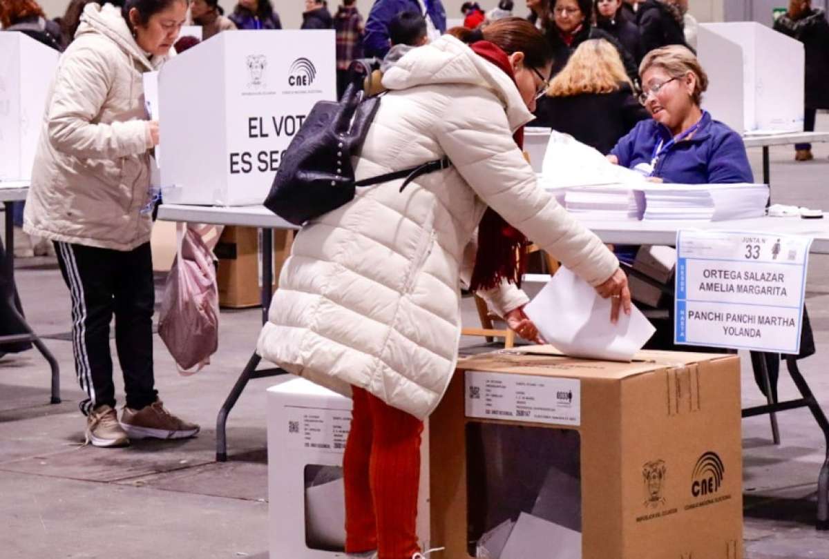 Inició el envío de 'kits' técnicos para el Referéndum y Consulta Popular 2025