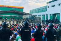 Policía y Fuerzas Armadas retomaron el control de las cárceles en Ecuador. 