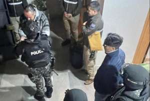 La Policía detuvo a tres personas en Pichincha