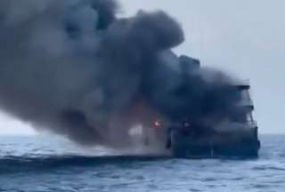 Los pasajeros de este ferry vivieron momentos de pánico cuando empezó a incendiarse.