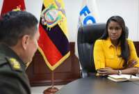 La fiscal Diana Salazar se reunión con el comandante César Zapata de la Policía. 