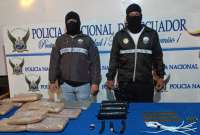 La Policía decomisó droga, municiones y explosivos en el vehóculo robado en El Oro.
