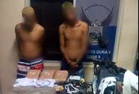 Policía detuvo a dos presuntos delincuentes en Durán