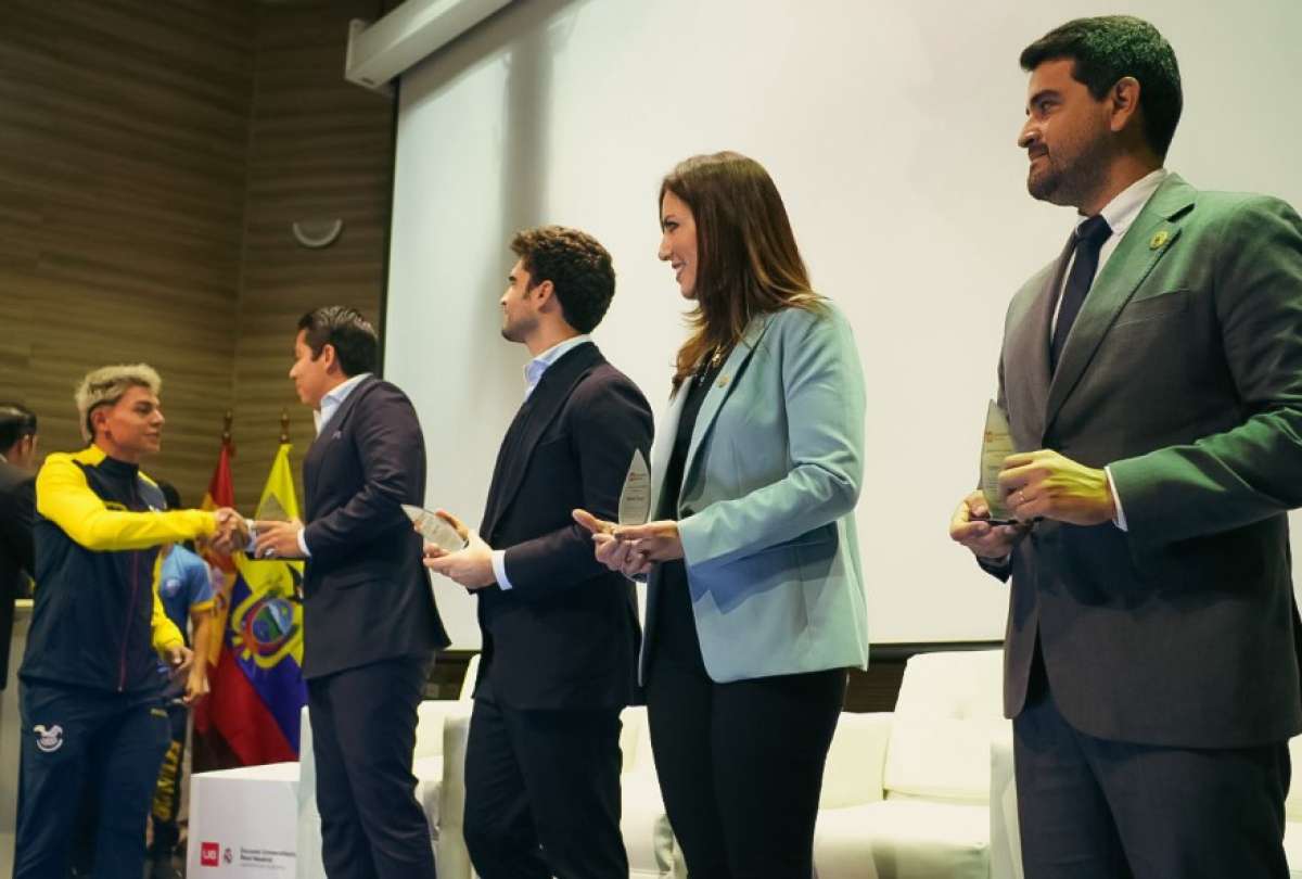 Ecuador impulsa la integración entre el deporte y la academia