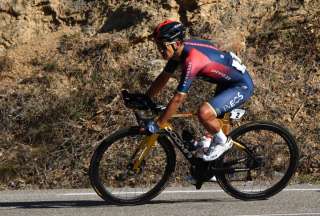 Carapaz no compitió en el Tirreno Adriático por problemas de salud