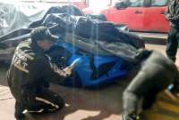 Policía encuentra el vehículo que arrolló a un peatón en Quito