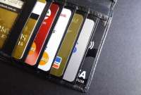 El tener una tarjeta de crédito permite a sus usuarios ir aprovechando sus ventajas, pero también puede causar un endeudamiento.