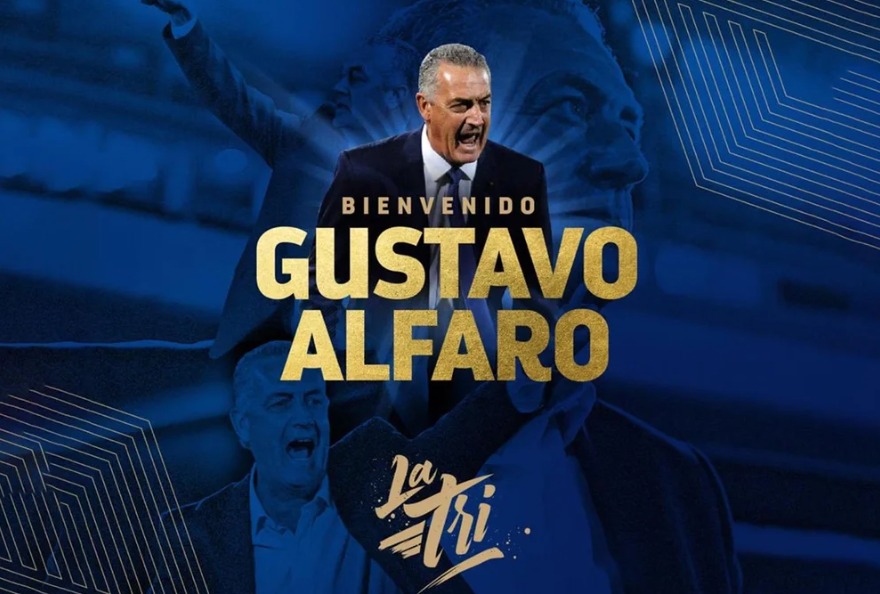 Gustavo Alfaro dirige a 'La Tri' desde agosto del 2020