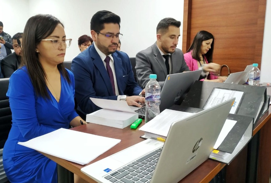 Juez llama a juicio a la prefecta Paola Pabón, a Virgilio Hernández y a Christian González