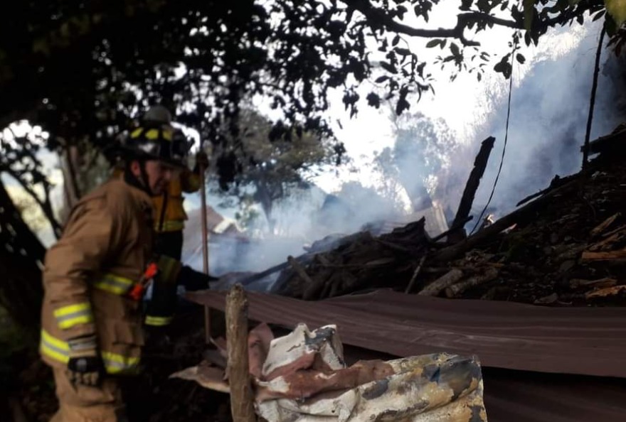 Las lluvias se llevan un puente en Baños y causan emergencia en Pastaza