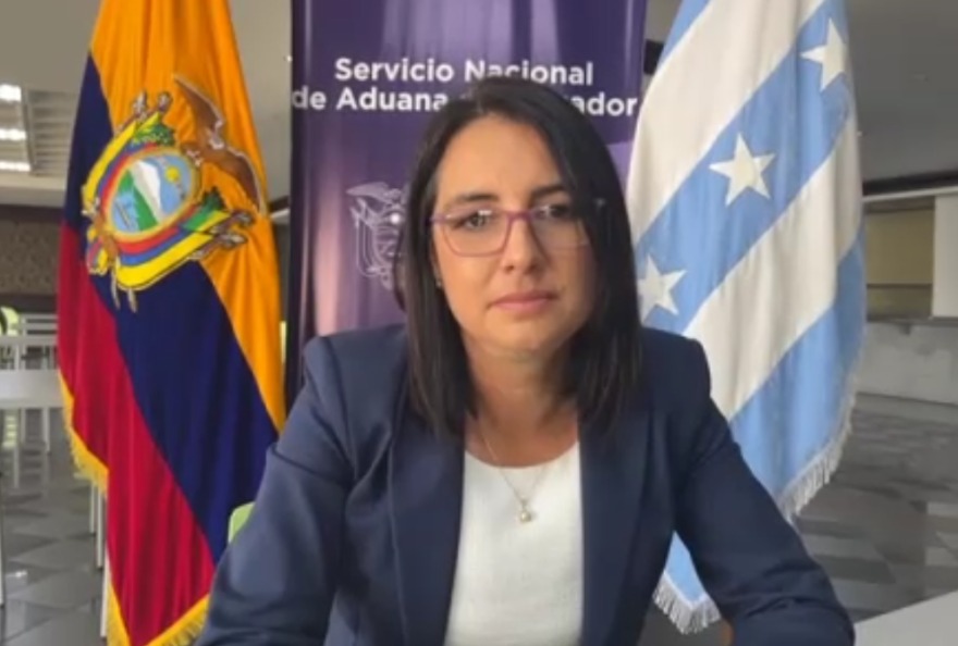 Directora de Aduanas desmiente acusaciones en su contra