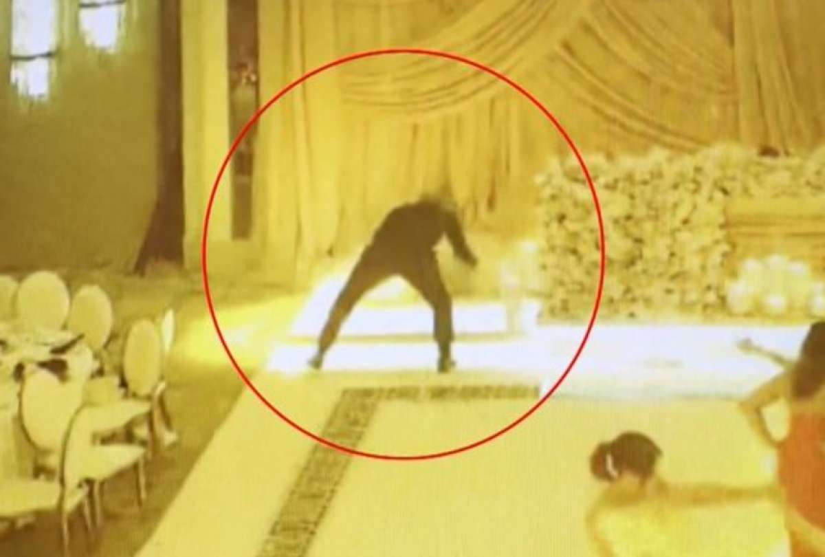 En California, un hombre llegó a una boda sin ser invitado y se robó USD 60.000 de la caja de regalos de los novios. 