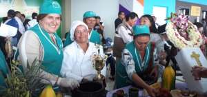 Doris Orellana (izq.) fue la ganadora de la tercera edici&oacute;n del concurso. 
