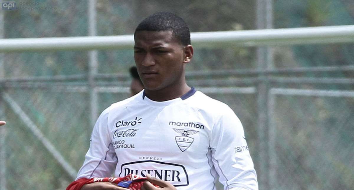 El joven jugador de la selecci&oacute;n de Ecuador, tiene contrato con el VfB hasta 2018. Foto: API