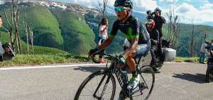 Nairo Quintana lidera el Giro de Italia tras el triunfo de ayer