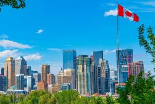 Un ecuatoriano sí requiere visa para ingresar a Canadá. 