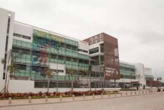 En un comunicado, la Armada del Ecuador informó que administrará tres hospitales de Guayaquil para optimizar la atención médica y reforzar la logística sanitaria.