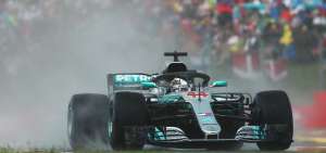 Lewis Hamilton logra la pole bajo la lluvia en Hungr&iacute;a