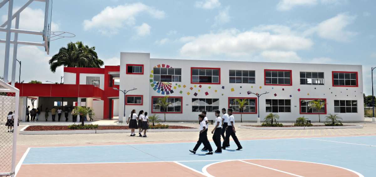 Las Unidades Educativas del Milenio se convertir&aacute;n en colegios t&eacute;cnicos