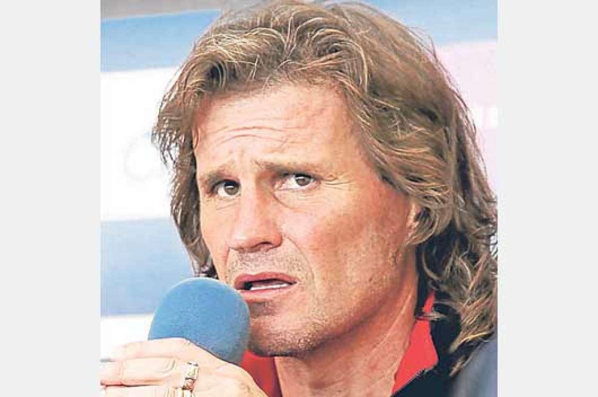 Jorge Yunda descarta a Rub&eacute;n Dar&iacute;o Ins&uacute;a como DT de El Nacional 
