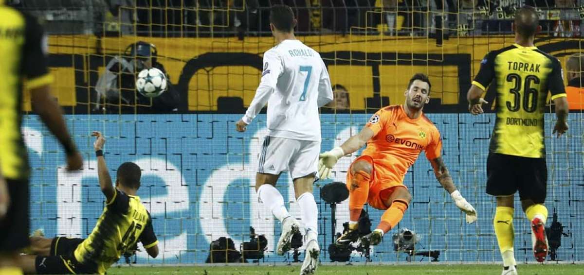 El Real Madrid conquista el templo del Dortmund con un doblete de Ronaldo