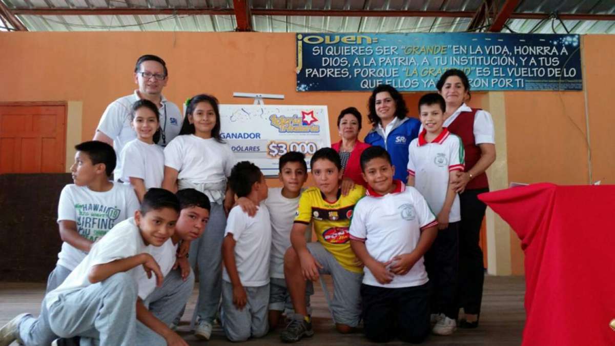 El 12 de Febrero reuni&oacute; 645 sobres, lo que le permiti&oacute; ser la instituci&oacute;n educativa ganadora de los $3.000 en la zona 7 (Loja, El Oro y Zamora Chinchipe). 