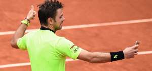Wawrinka gana a Troicki y jugar&aacute; con Ramos los cuartos de Roland Garros