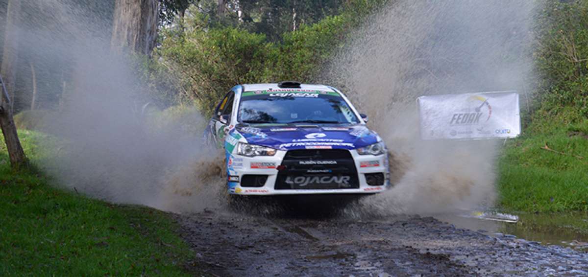 El piloto lojano Rub&eacute;n Cuenca, a bordo de un Mitsubishi Evo X comanda la Vuelta Automovil&iacute;stica al Ecuador 2018.