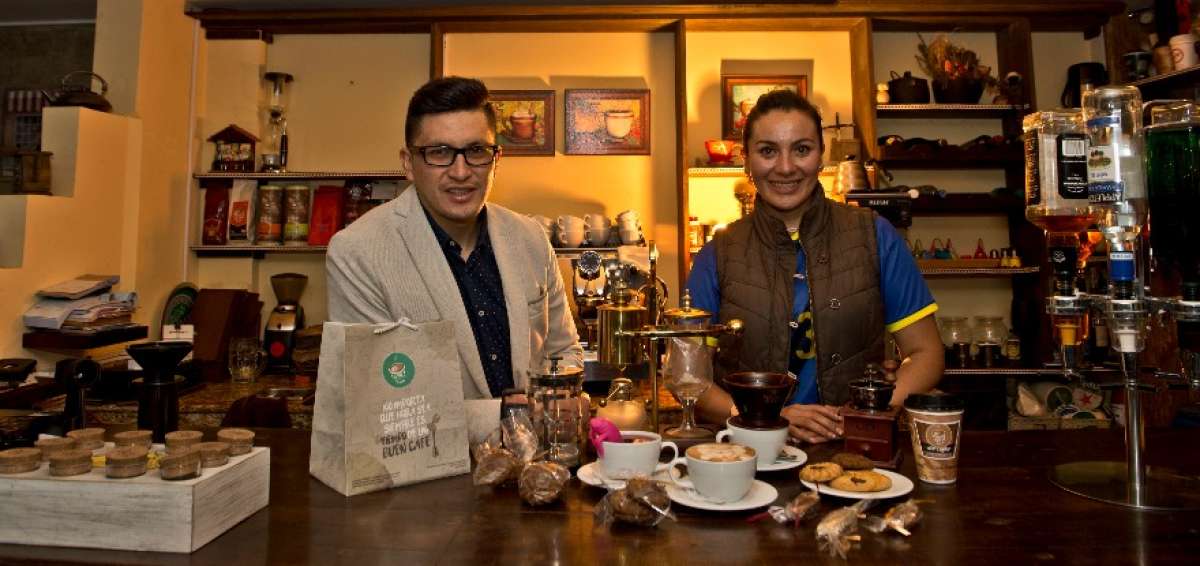 Diego y Diana Freire crearon una cafeter&iacute;a que rinde tributo al grano ecuatoriano y otras bebidas.