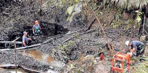 Las operaciones de Texaco, cuyos activos y pasivos adquiri&oacute; Chevron, causaron contaminaci&oacute;n en la Amazon&iacute;a. Foto: Cortes&iacute;a