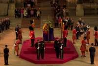 Un guardia se desmayó en medio del funeral de Isabel II