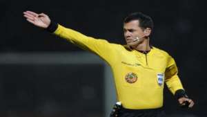 Carlos Vera arbitrar&aacute; el partido Paraguay vs. Jamaica