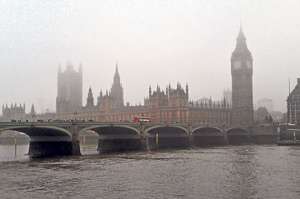 En Londres se impone una multa de $ 160 a los autos que contaminen el aire con los gases de combusti&oacute;n. Foto:Leonardo Boix / El Tel&eacute;grafo