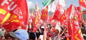 Antes de entregar el proyecto, miembros del Conagopare marcharon hacia la Asamblea y Carondelet