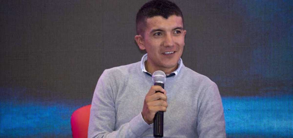 El ciclista ecuatoriano Richard Carapaz, campe&oacute;n del Giro de Italia 2019, durante el relanzamiento del club de ciclismo que lleva su nombre.