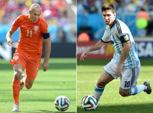 Arjen Robben (izq.) y Lionel Messi se medir&aacute;n hoy en la segunda semifinal del Mundial Brasil 2014.