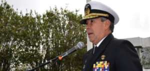 Comando Conjunto de las Fuerzas Armadas asciende al grado de vicealmirante a tres oficiales superiores
