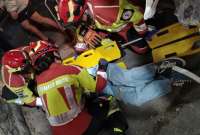 Bomberos de Quito atendieron a mujeres heridas tras caer de un juego mecánico