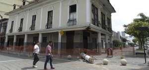 El bien desmontado se construy&oacute; en 1915 y se declar&oacute; patrimonio en 1990. La edificaci&oacute;n era un &iacute;cono importante del auge cacaotero en Ecuador.
