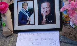 Cenizas de Robin Williams descansan en la bah&iacute;a de San Francisco