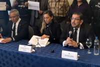 Andrea González en rueda de prensa después del asesinato de Fernando Villavicencio.