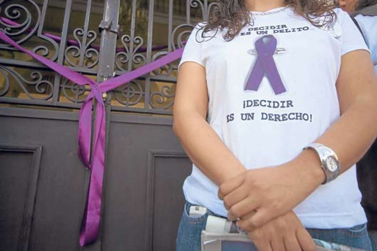 En otros estados mexicanos, como Quer&eacute;taro, hubo plantones para despenalizar el aborto. Foto: animalpol&iacute;tico.com
