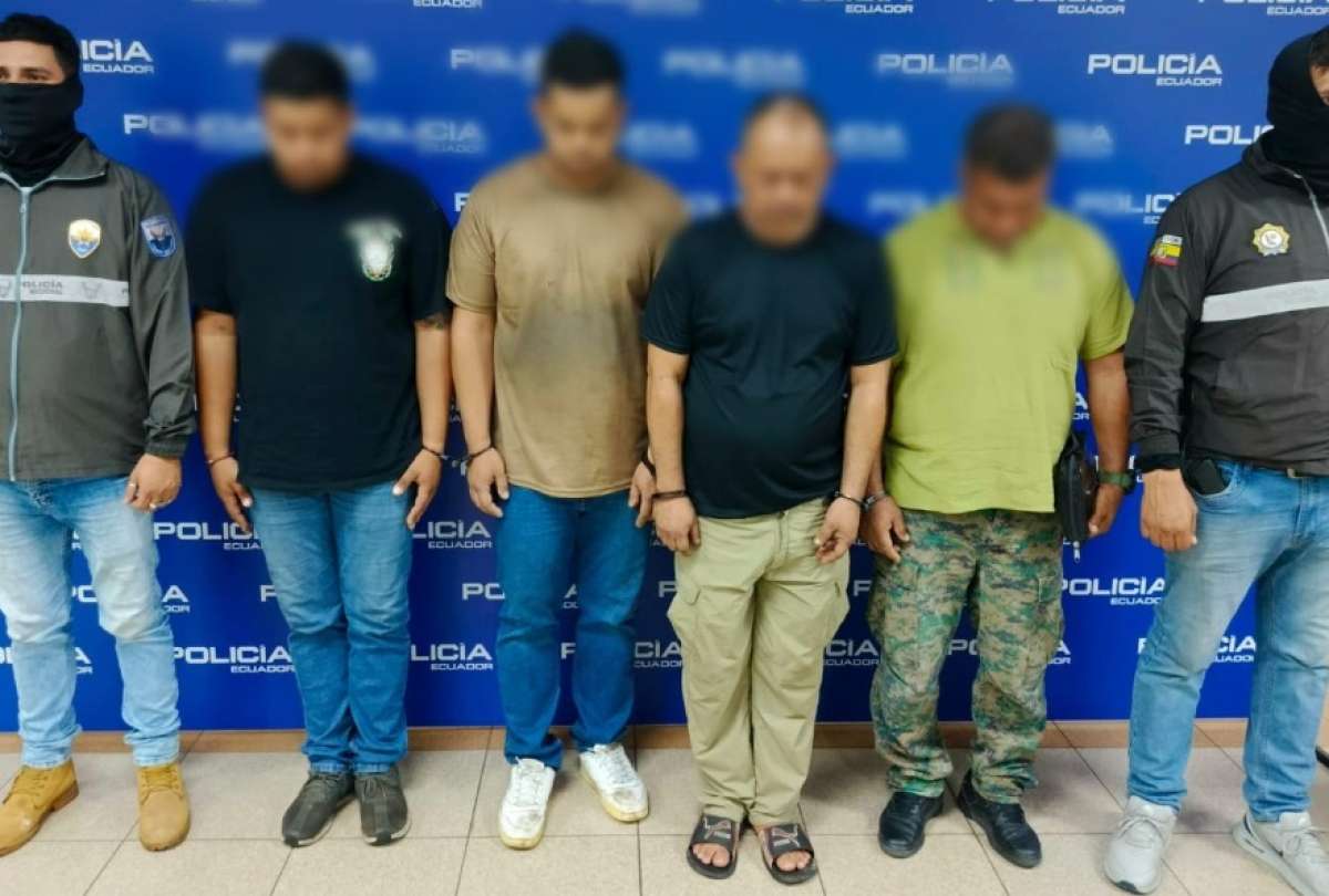 La Policía Nacional aprehendió cuatro personas en los talleres clandestinos