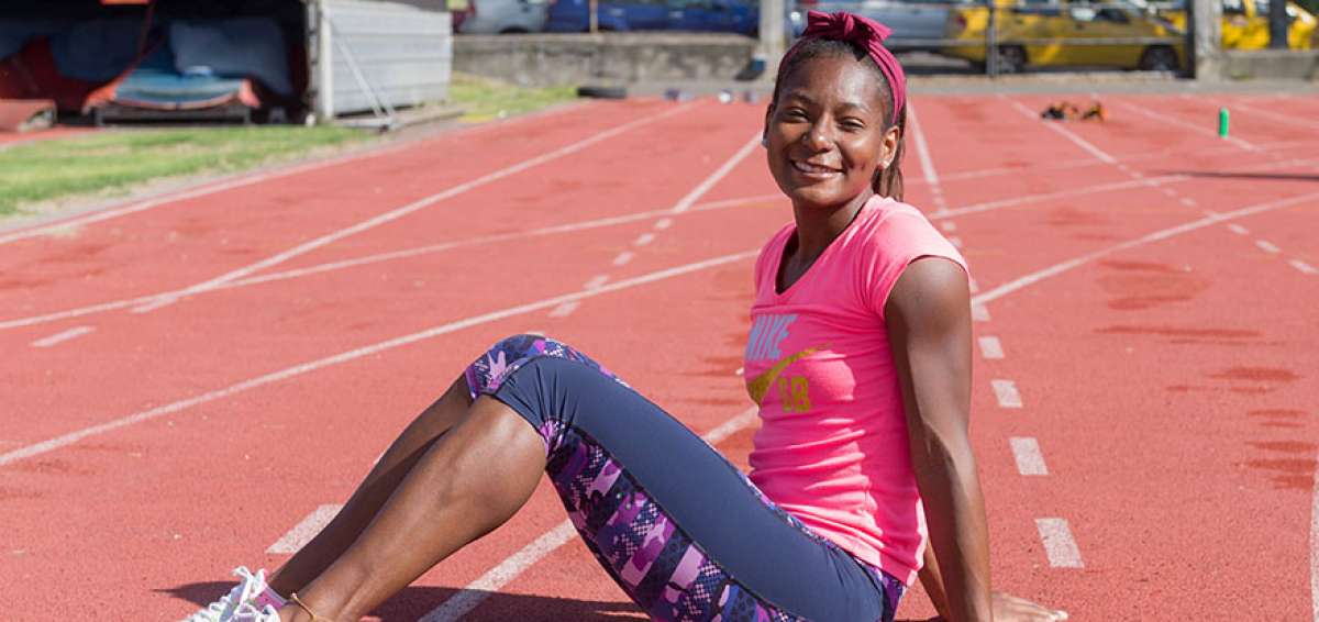 Narcisa Land&aacute;zuri: &ldquo;El atletismo empez&oacute; para m&iacute; como un castigo&rdquo;