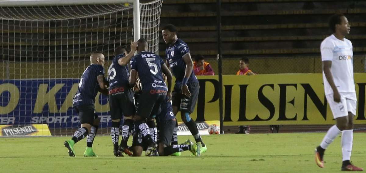 Independiente acab&oacute; con el invicto de U. Cat&oacute;lica y con goleada incluida
